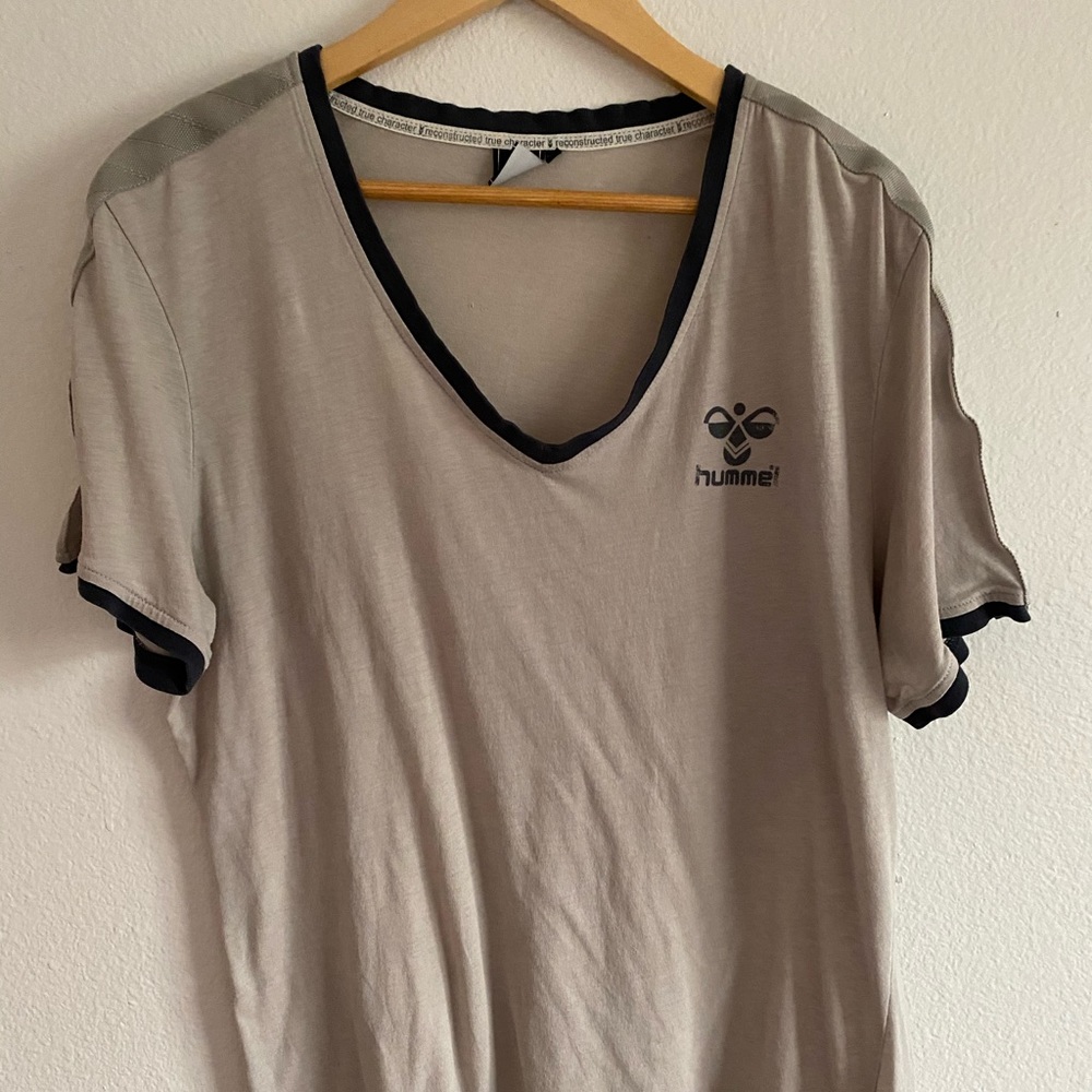 Hummel V Neck T Shirt